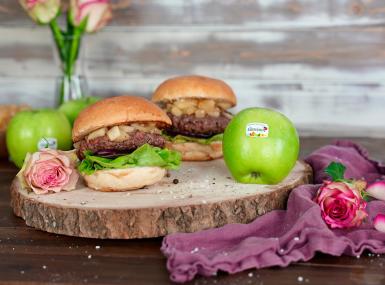 Hamburger di manzo con salsa alle mele