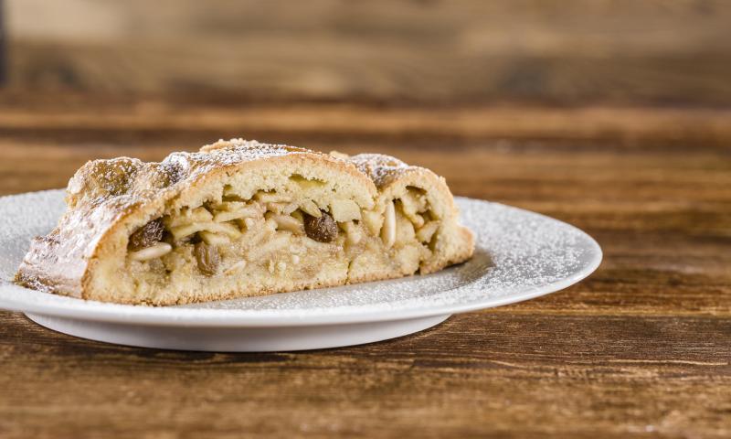 Apfelstrudel mit Mürbteig