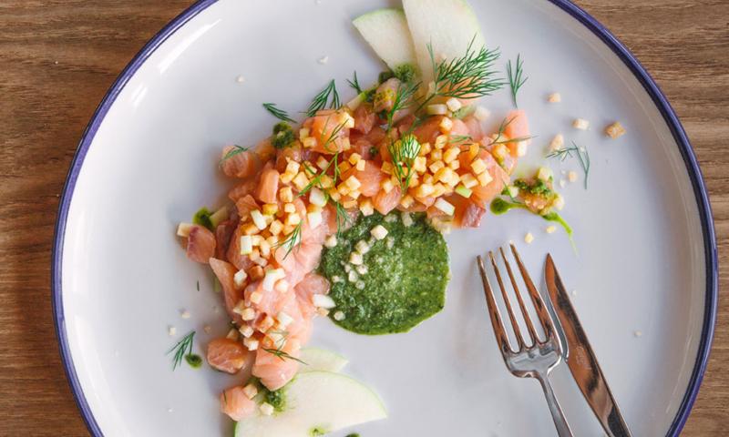 How to make a rainbow trout tartar with apple