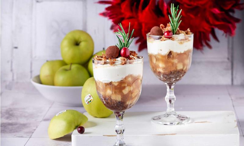 Baked apple tiramisu served in a glass