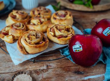 Apple rolls