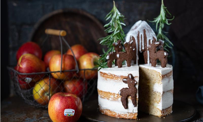 Winter apple cake with cinnamon cream